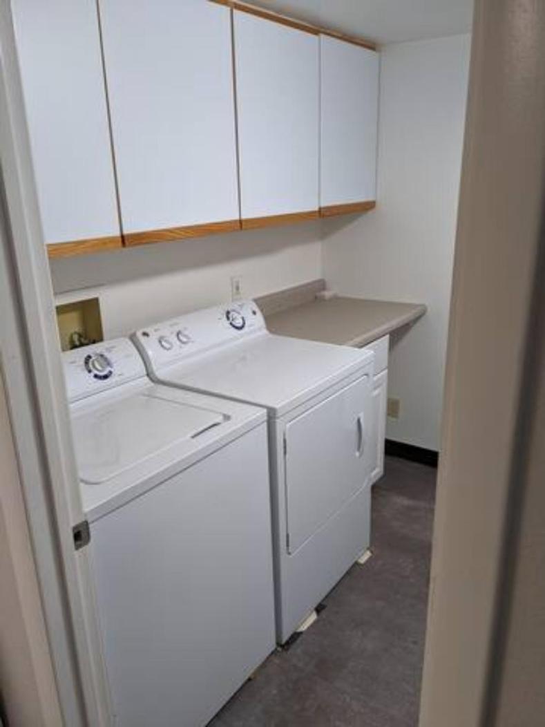 Little Blue Bungalow On Boise'S Bench, Pet Friendly, Fully Fenced Yard With Doggie Door! 2 Miles From Bsu, 5 Minutes From Downtown Boise, Desk And Workstation For Remote Workers, 2 Tv'S Large Walk-In Closet, Good For Mid-Term Stays エクステリア 写真