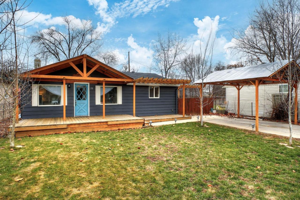 Little Blue Bungalow On Boise'S Bench, Pet Friendly, Fully Fenced Yard With Doggie Door! 2 Miles From Bsu, 5 Minutes From Downtown Boise, Desk And Workstation For Remote Workers, 2 Tv'S Large Walk-In Closet, Good For Mid-Term Stays エクステリア 写真